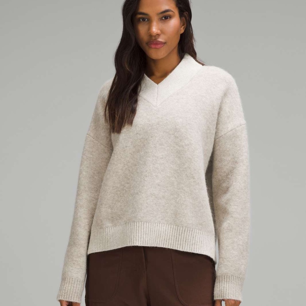 Lululemon • Cream Alpaca Wool-Blend V-Neck Sweater • Size M - Picture 2 of 9